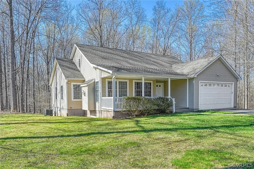 Affordable Lake Anna Property